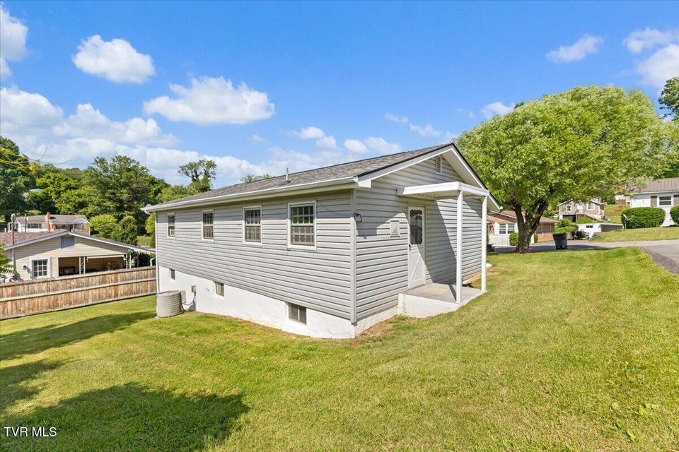 Photo #29: 129 Cherrywood Lane