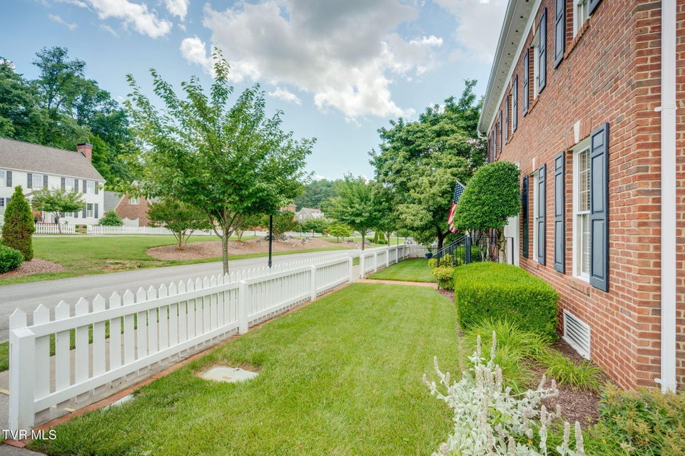 Photo #4: 24 Pendleton Place