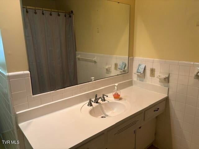 Photo #37: 328 Lawndale Drive