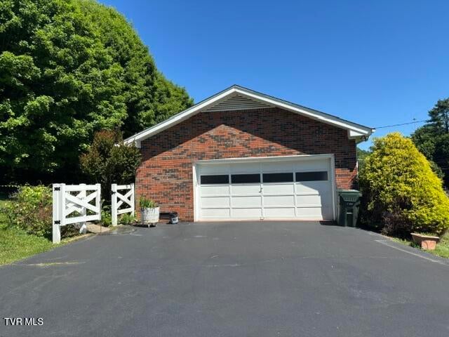 Photo #12: 328 Lawndale Drive