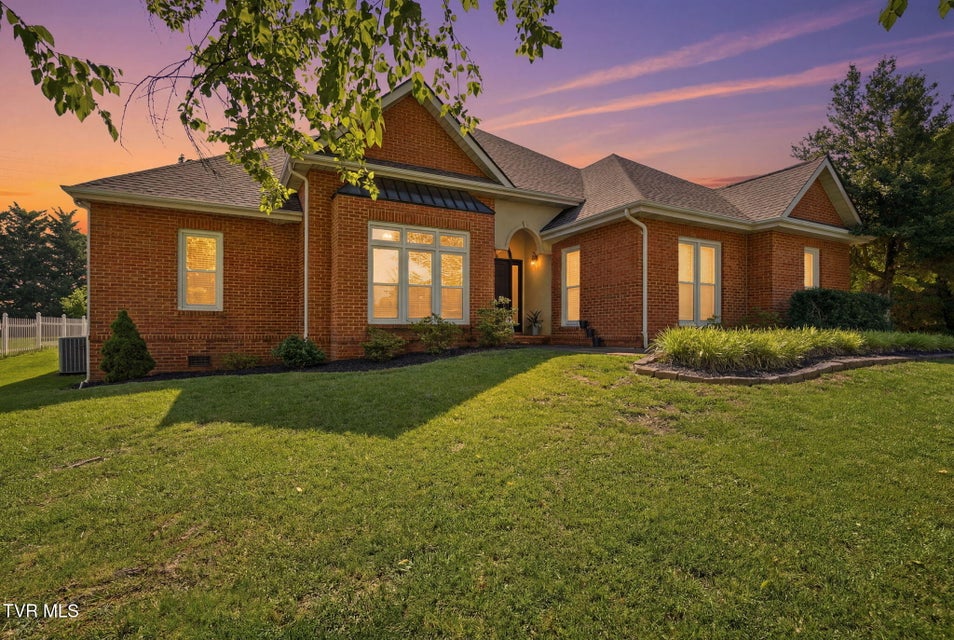 Photo #2: 105 Shadowood Drive