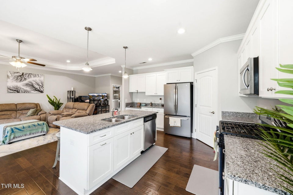 Photo #10: 1161 Osler Court