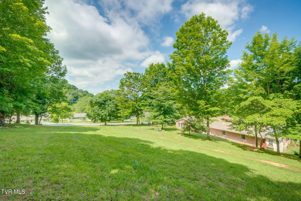 Photo #32: 702 Outer Drive