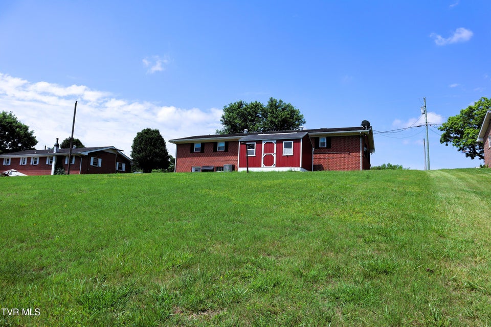 Photo #3: 160 Emerald Road