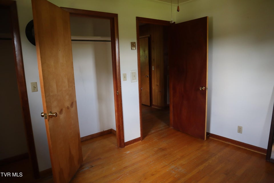 Photo #10: 160 Emerald Road