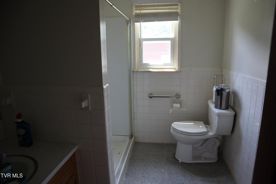 Photo #11: 160 Emerald Road