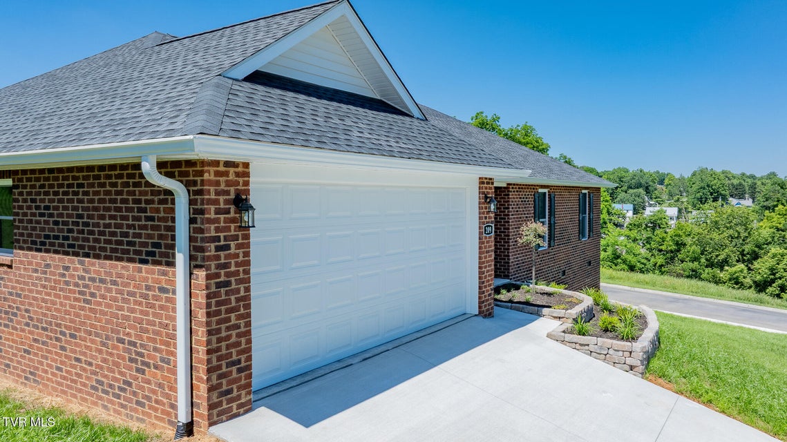 Photo #35: 209 Farmington Drive