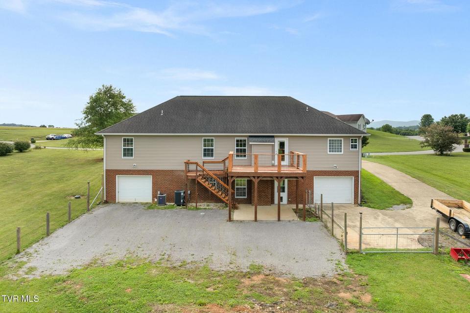 Photo #6: 245 Willow Ridge Drive