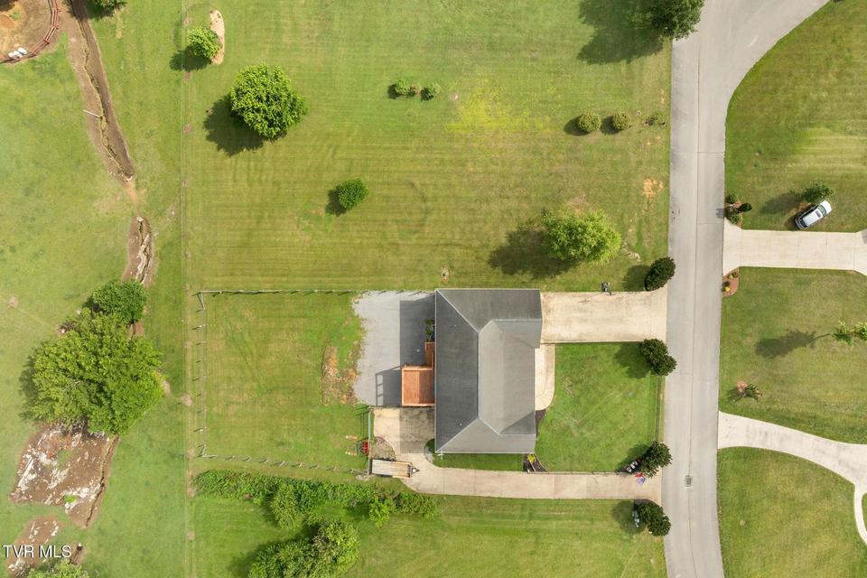 Photo #17: 245 Willow Ridge Drive