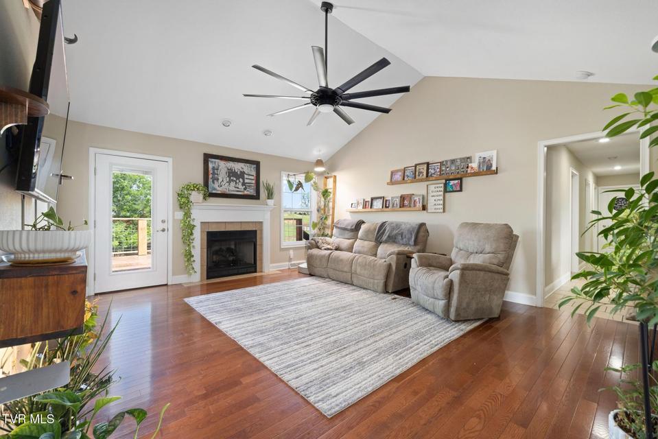Photo #31: 245 Willow Ridge Drive