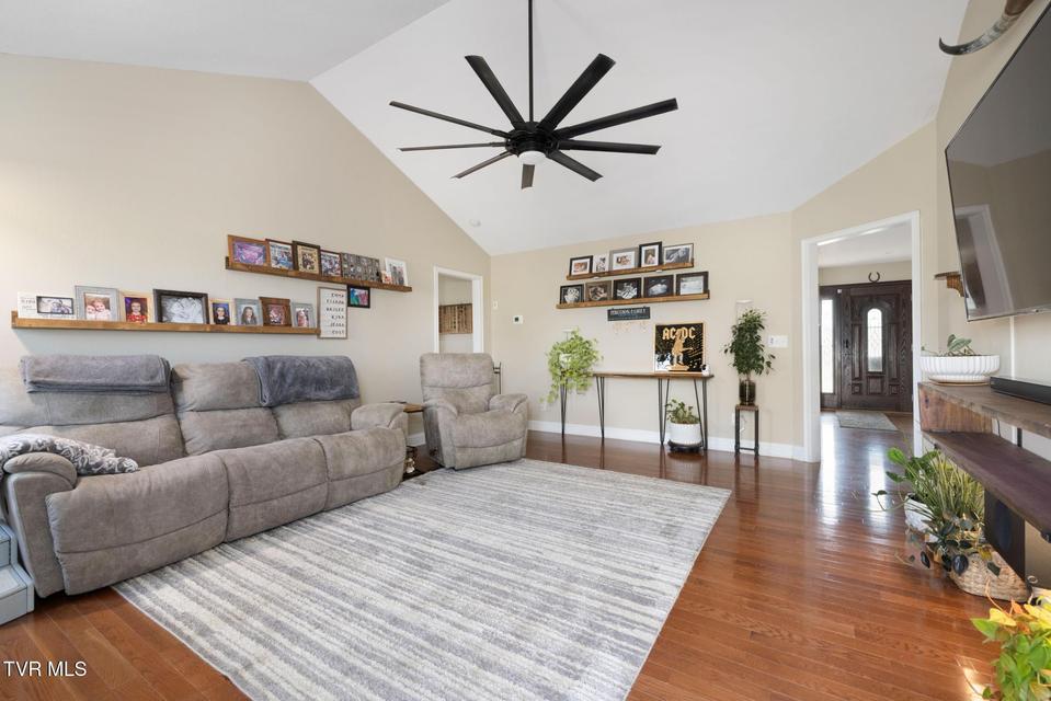 Photo #34: 245 Willow Ridge Drive