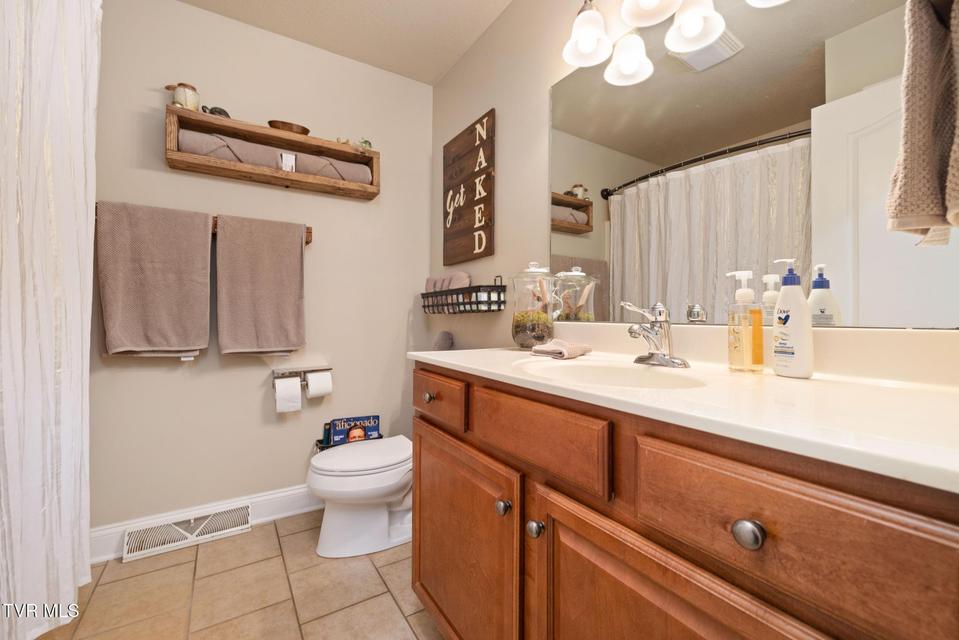 Photo #44: 245 Willow Ridge Drive