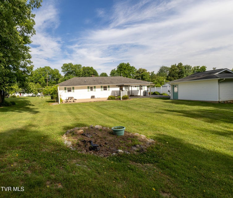 Photo #31: 1124 Indian Hills Drive