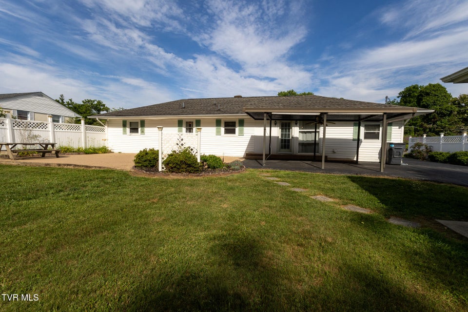 Photo #32: 1124 Indian Hills Drive