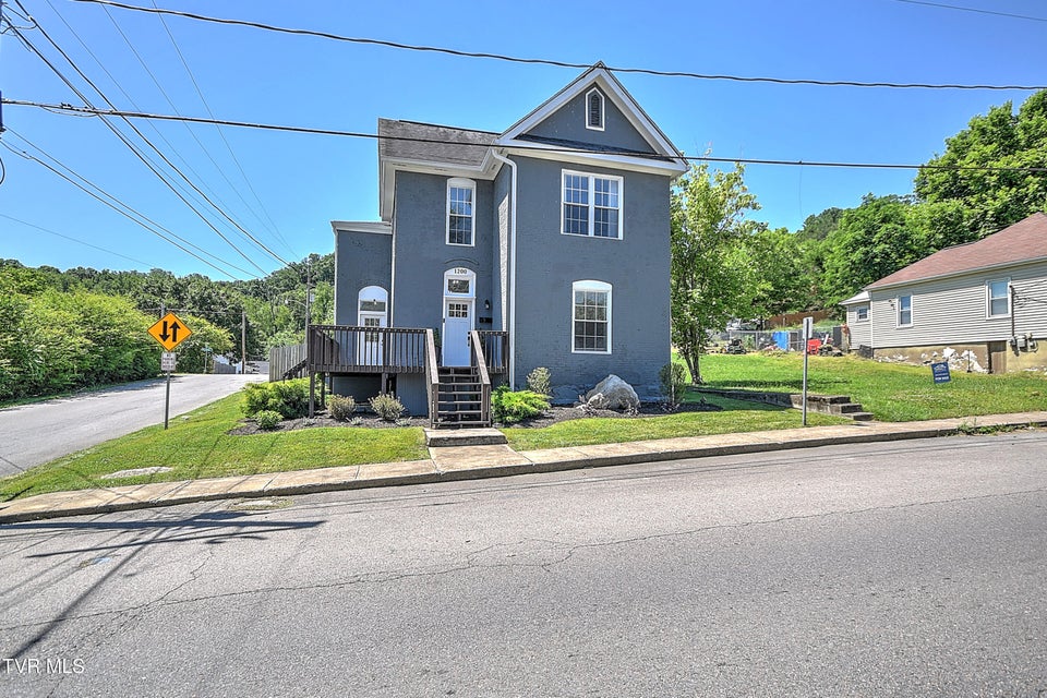 Photo #8: 1200 Windsor Avenue