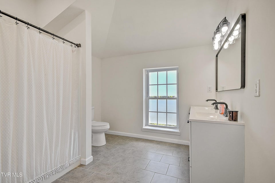 Photo #49: 1200 Windsor Avenue