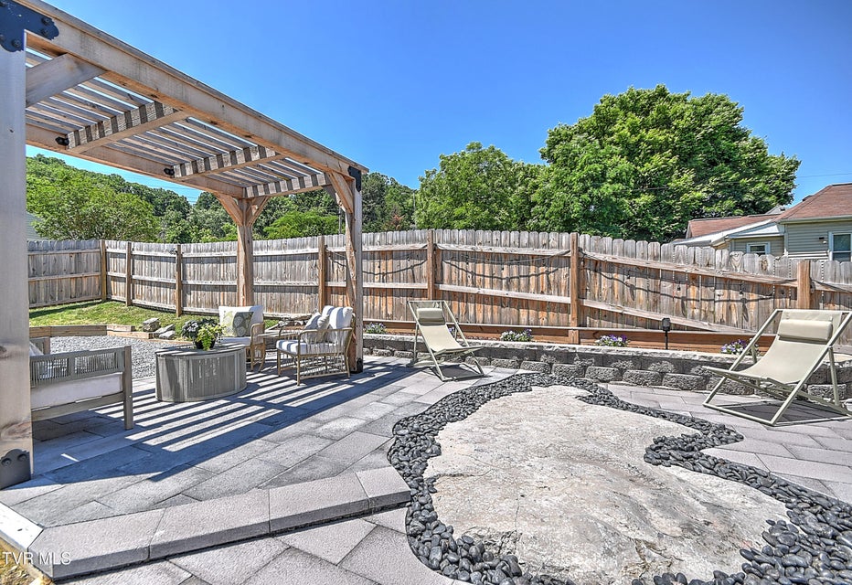 Photo #3: 1200 Windsor Avenue