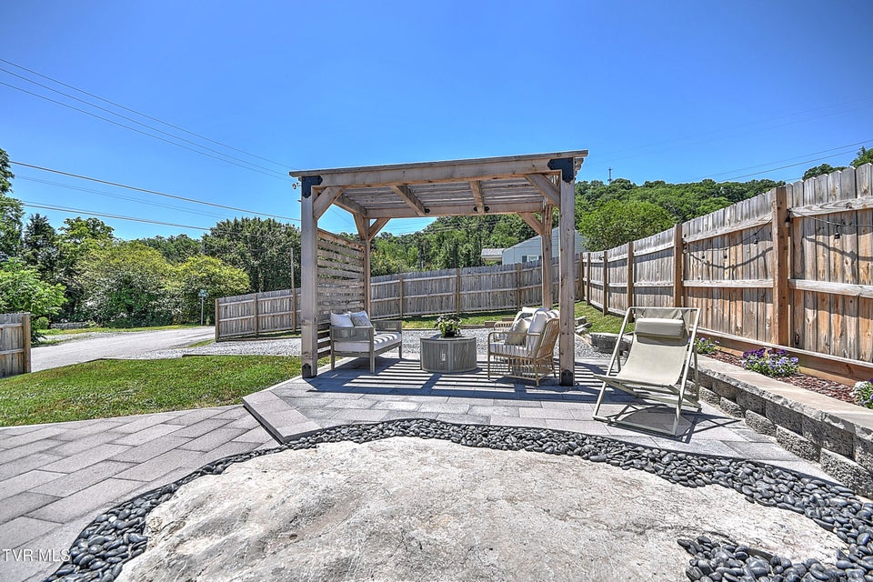 Photo #4: 1200 Windsor Avenue