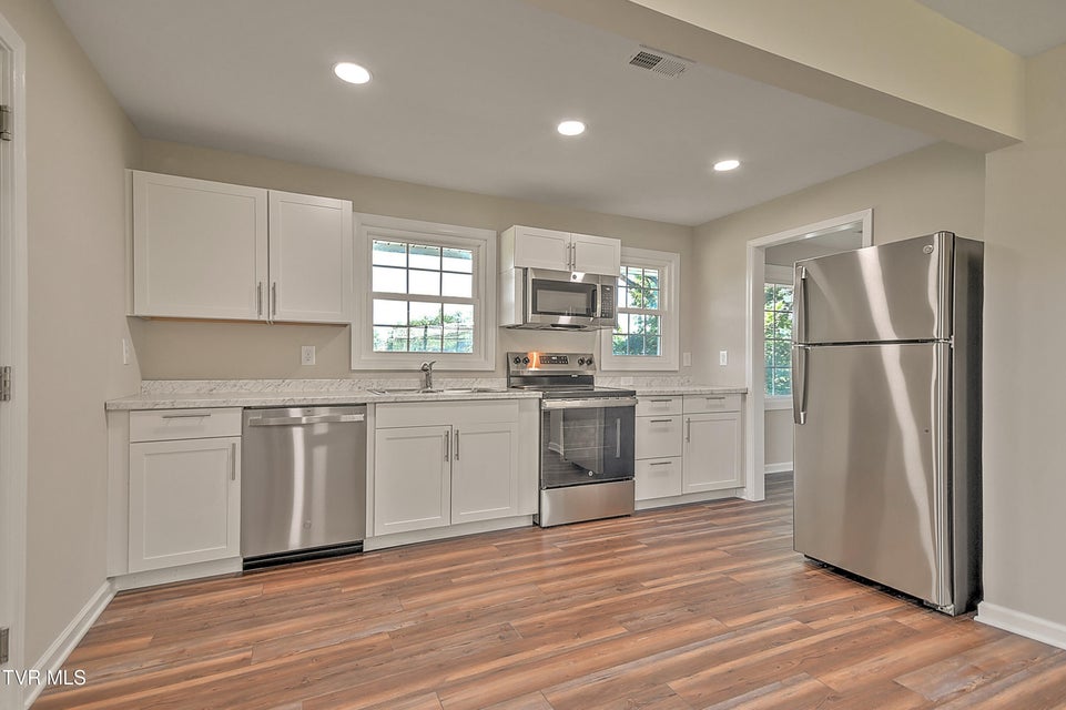 Photo #12: 1032 Wilcox Drive