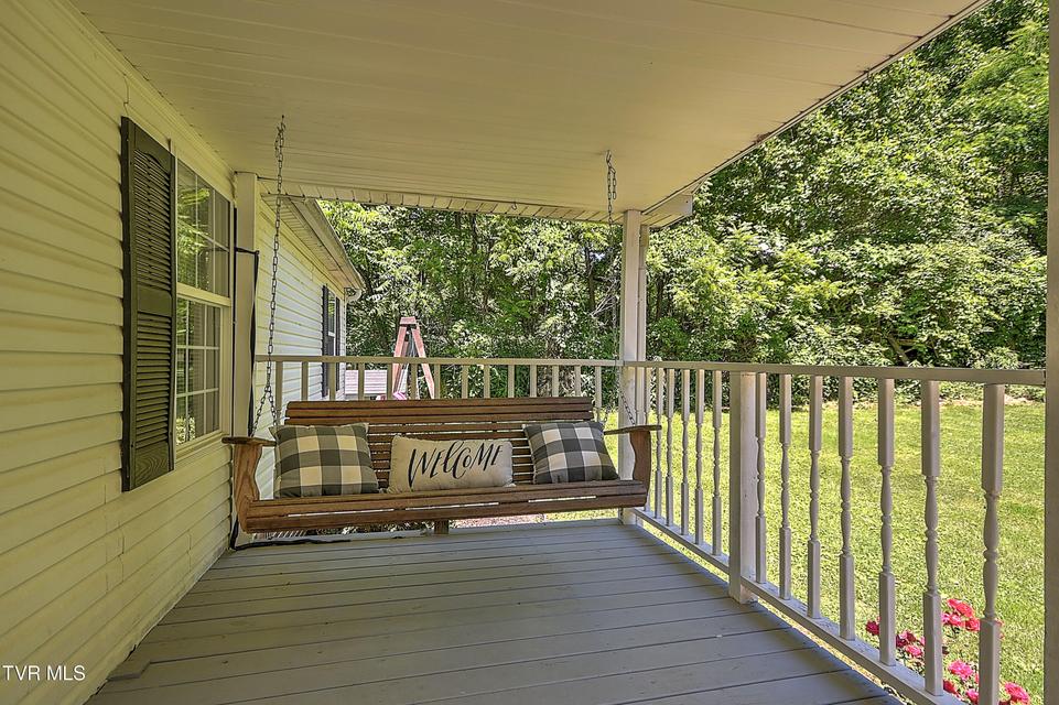 Photo #5: 200 Dentons Lane