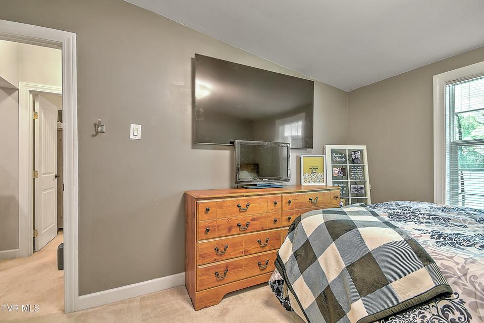 Photo #15: 200 Dentons Lane