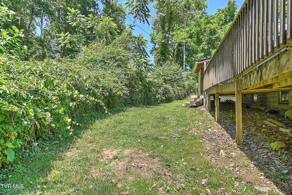 Photo #37: 200 Dentons Lane