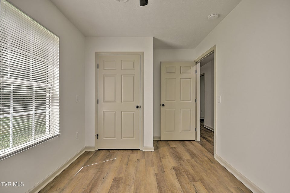 Photo #21: 2663 Anderson Street