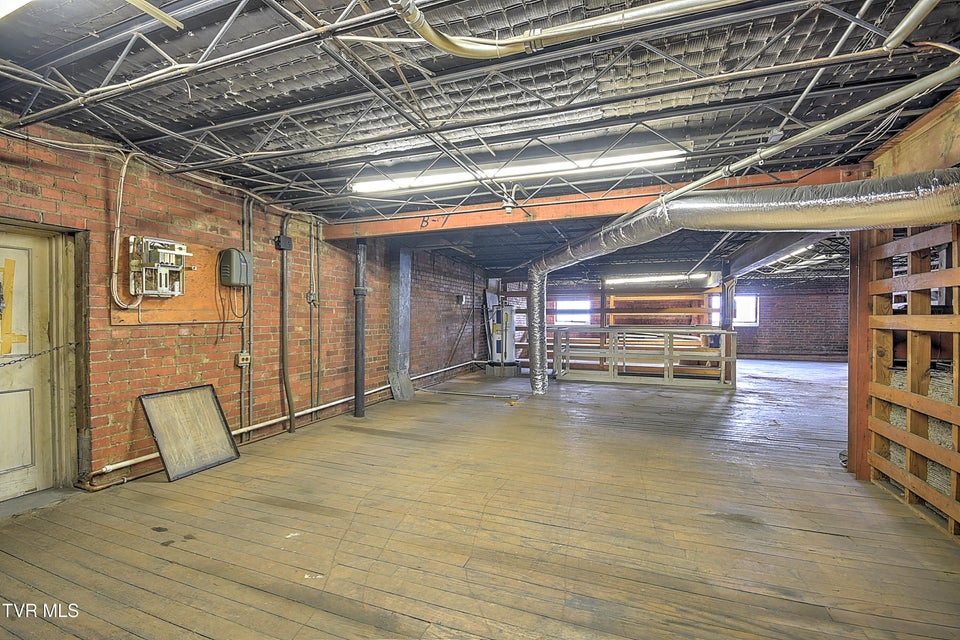 Photo #36: 320 Revere Street