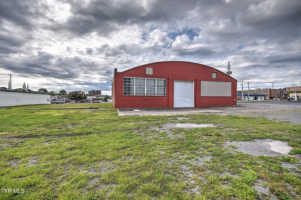 Photo #44: 320 Revere Street