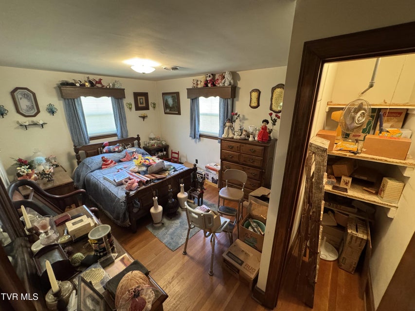 Photo #11: 116 Cedar Street