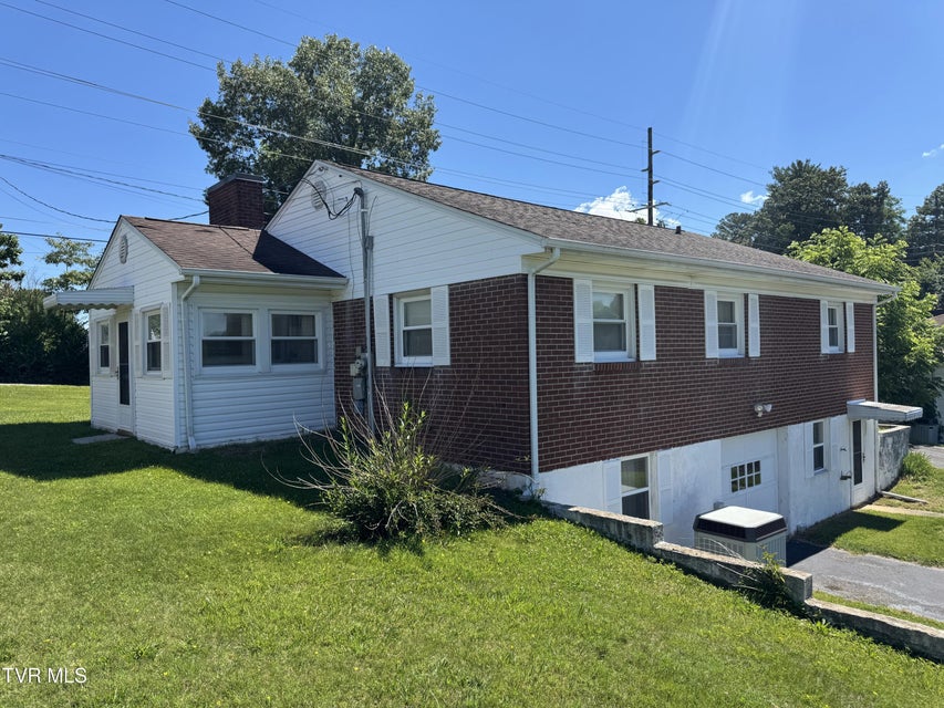 Photo #3: 116 Cedar Street