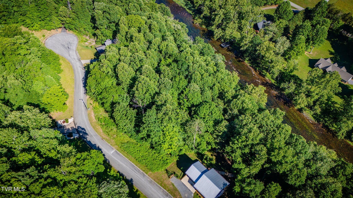 Photo #4: 160 & 170 Tailwater Road