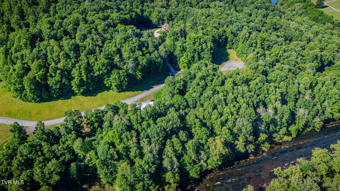 Photo #8: 160 & 170 Tailwater Road