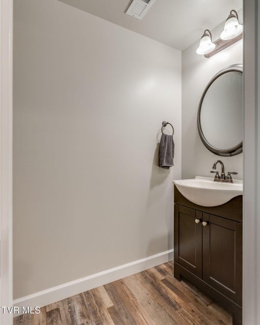 Photo #6: 262 Ridge Pointe Drive
