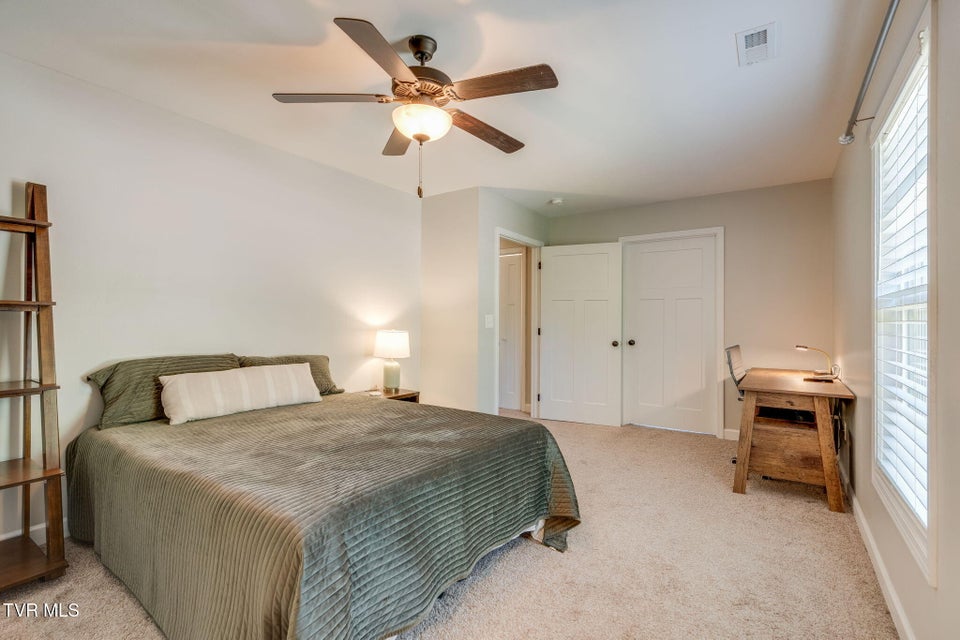 Photo #12: 262 Ridge Pointe Drive