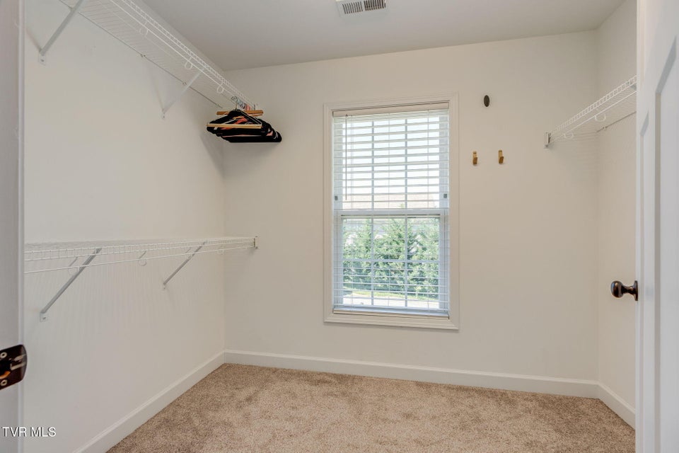 Photo #13: 262 Ridge Pointe Drive