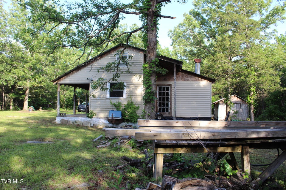 Photo #16: 755 Quince Drive