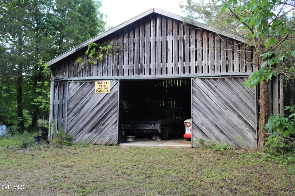 Photo #19: 755 Quince Drive