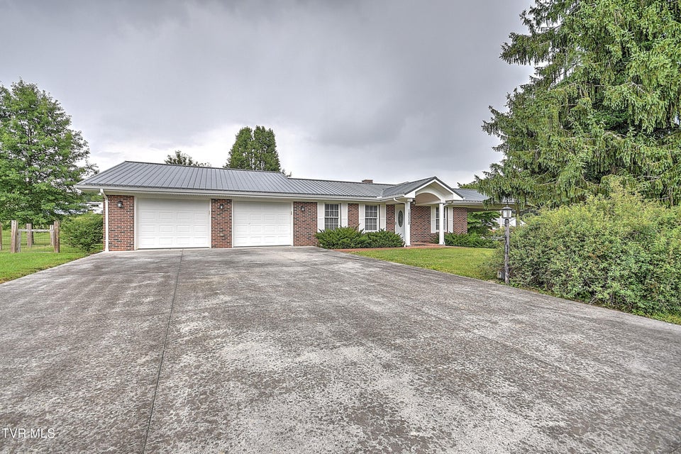 Photo #2: 16008 Chantilly Way