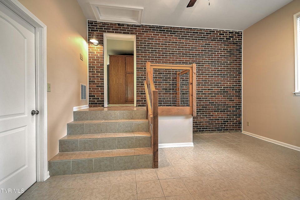 Photo #7: 16008 Chantilly Way