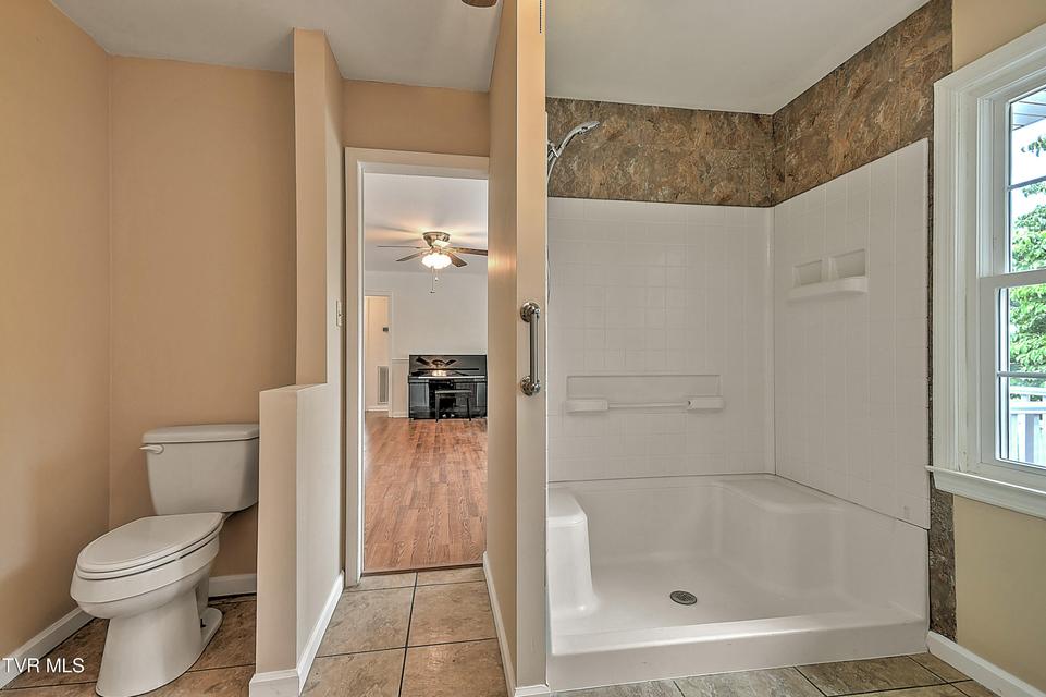 Photo #9: 16008 Chantilly Way