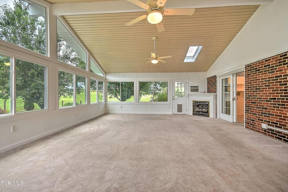 Photo #28: 16008 Chantilly Way