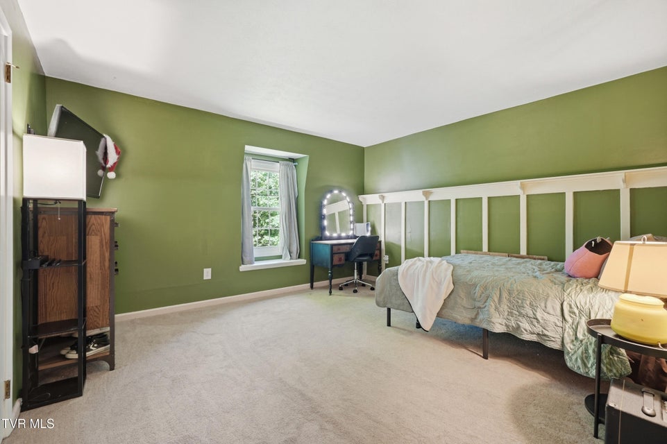 Photo #38: 901 Beechwood Drive