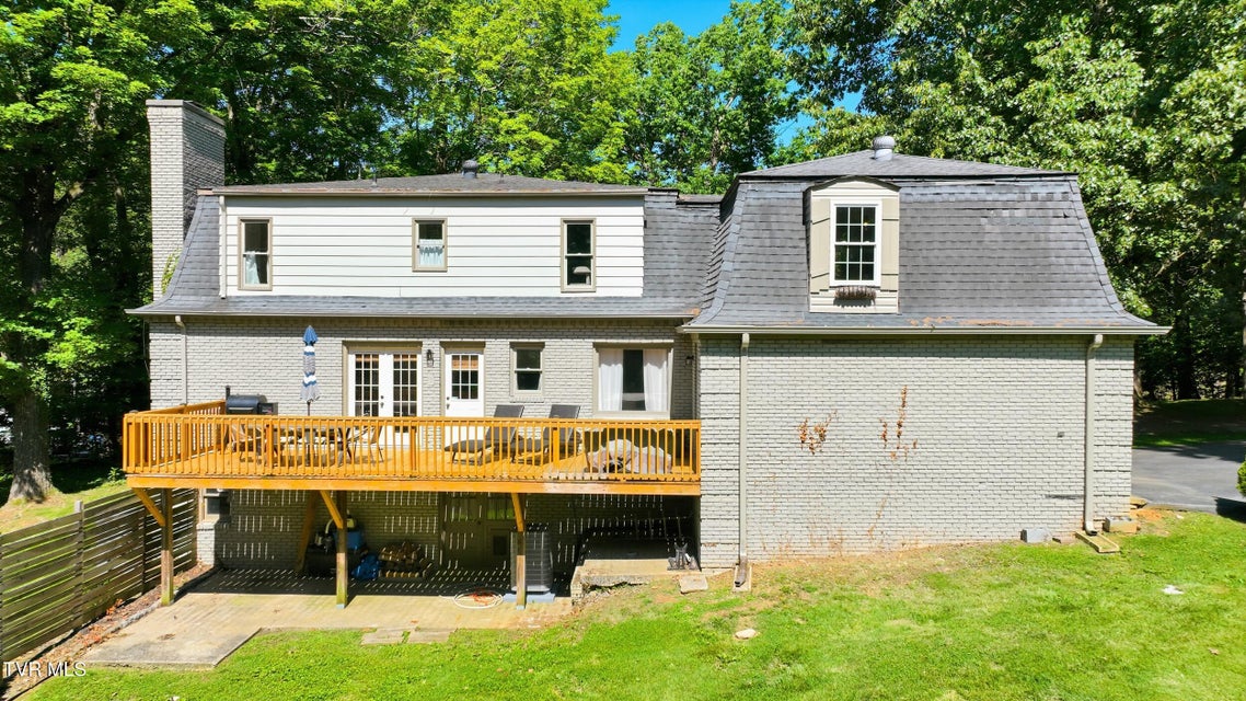 Photo #3: 901 Beechwood Drive
