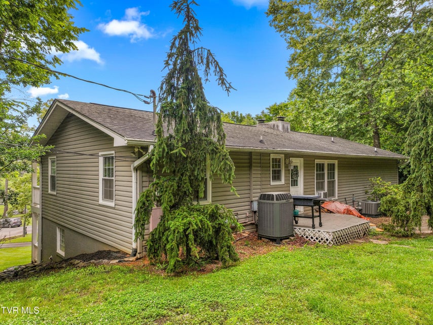 Photo #3: 1302 Irwin Drive