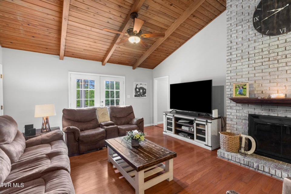 Photo #6: 1302 Irwin Drive