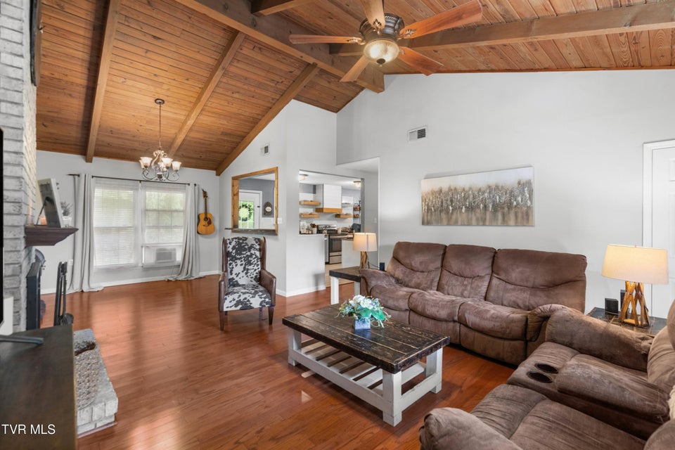 Photo #7: 1302 Irwin Drive