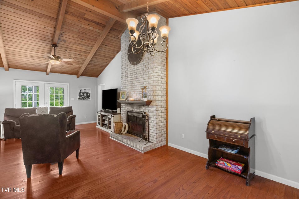 Photo #10: 1302 Irwin Drive