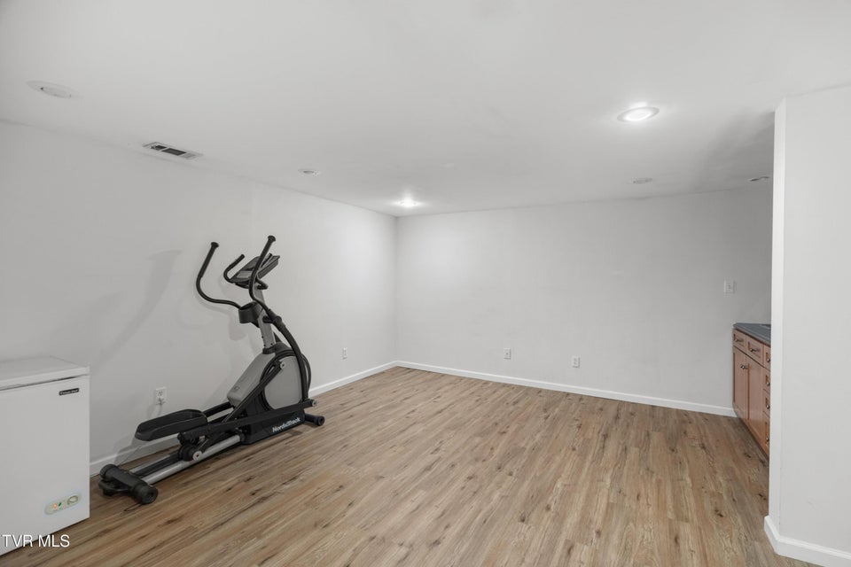 Photo #28: 1302 Irwin Drive