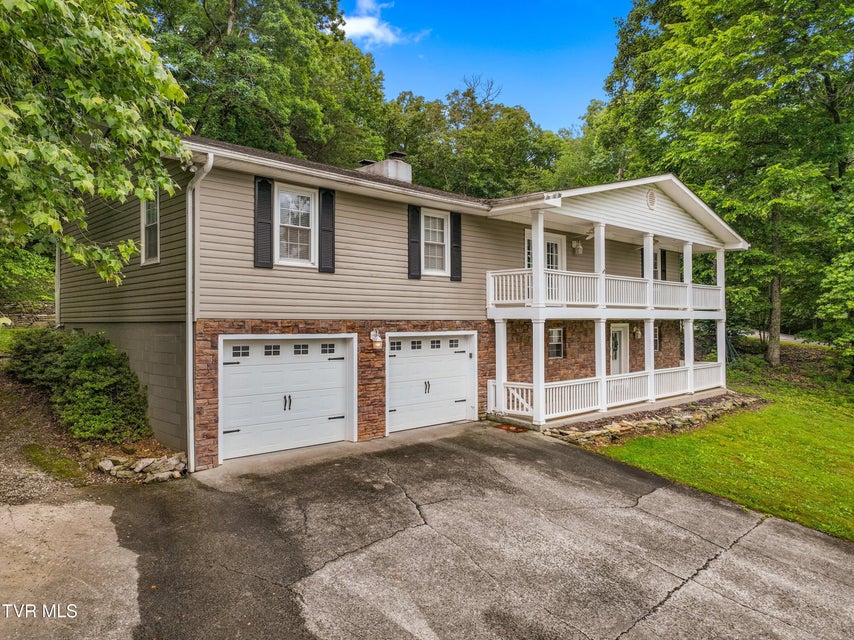 Photo #37: 1302 Irwin Drive